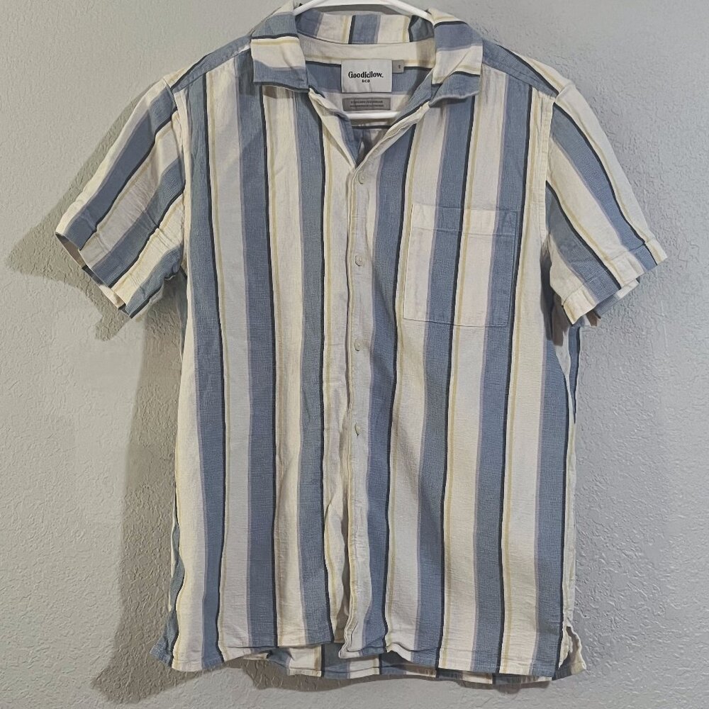 Men's Short Sleeve Camp Button-Down Shirt - Goodfellow & Co